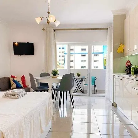 Rocha Studio * 波尔蒂芒